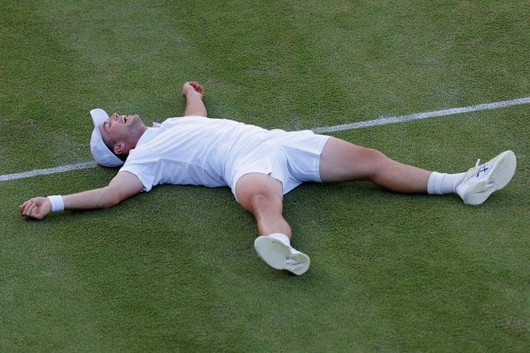 British wildcard Arthur Fery fights back to beat Zizou Bergs in Wimbledon epic
