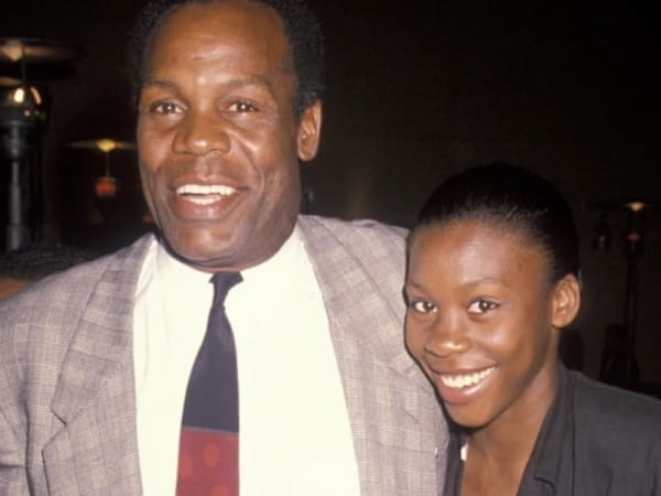 Danny Glover's daughter Mandisa recalls early signs of her dad’s Alzheimer's disease
