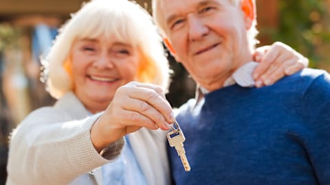 4 reasons you should not buy a house when you retire