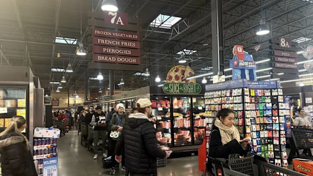 Giant Eagle brings back free turkey promotion for holiday shoppers