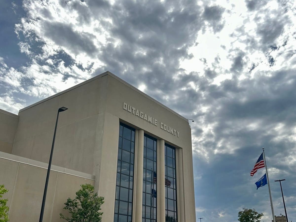 Appleton Weather Teen in fatal Richmond Street crash in Appleton pleads to lesser ...