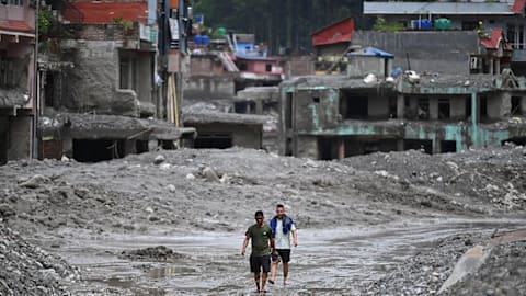 Nepal on high alert for fresh flooding as death toll rises past 800
