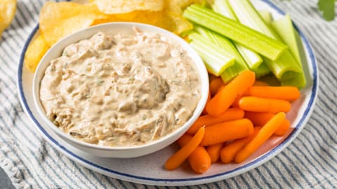 I tried 6 store-bought French onion dips, and this is the only 1 worth buying
