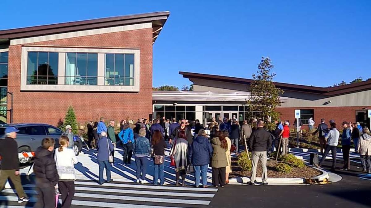 $25 million new library opens in Walker - AOL