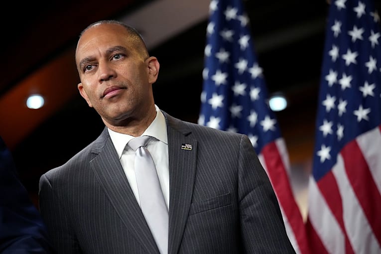 Backlash after Hakeem Jeffries holds private meeting with Jared Kushner ahead of midterms