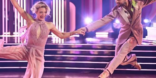 Amber Glenn sobs after giving partner Pasha Pashkov a brutal bloody injury in 'DWTS' rehearsal