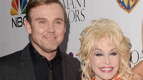 Dolly Parton&rsquo;s co-star Ricky Schroder sparks outrage over &lsquo;tone deaf&rsquo; tribute