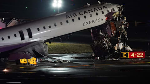 2 LaGuardia air traffic controllers left work an hour early before deadly crash