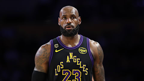 LeBron James sends suitors into frenzy as he stops taking calls — skyrocketing tensions