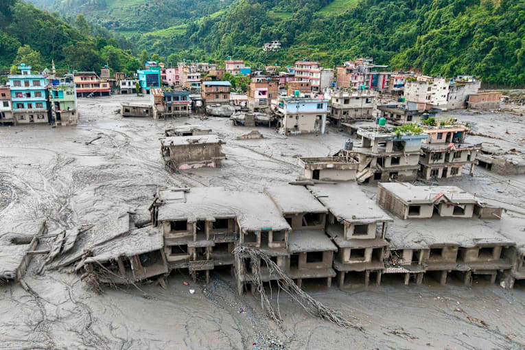 Hundreds dead as nearly 1,000 remain missing in massive Nepal-Tibet flood