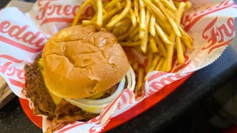 6 burger chains customers think lost their value and 6 that deserve your business