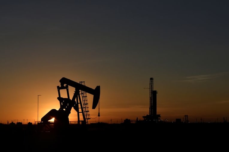 Oil settles at multi-week high as US-Iran truce buckles under fresh hostilities