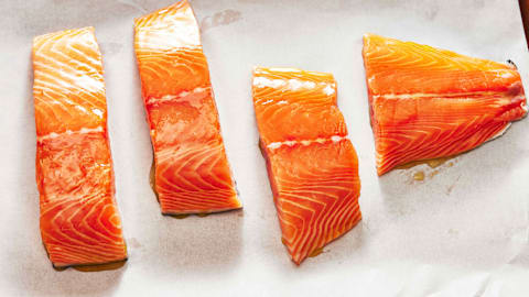 How to thaw frozen salmon without ruining the texture