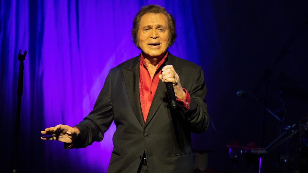 Music Icon, 89, Says He 'Always Apologized for Being Unfaithful' - AOL