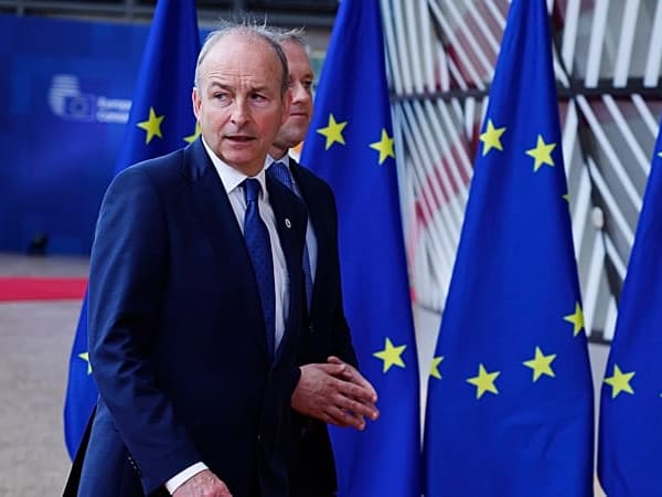 Irland unter Druck wegen Alumina-Lieferungen nach Russland – EU-Ratspräsidentschaft überschattet