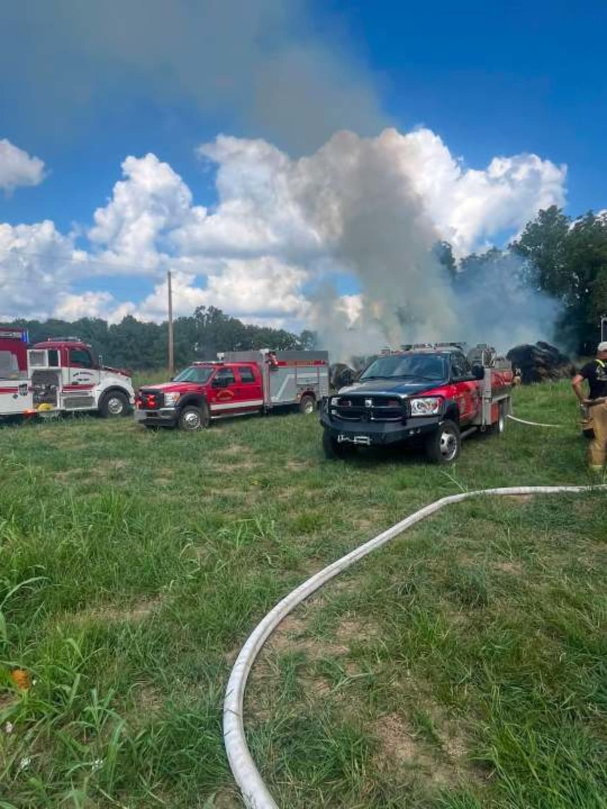 90 hay bales on fire in Posey County; multiple agencies responding - AOL