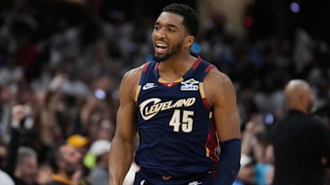 Donovan Mitchell signs 4-year, $273M extension with Cavaliers, who await LeBron James' decision