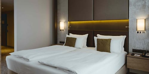 The 1 hotel room item experts say may not get washed between guests