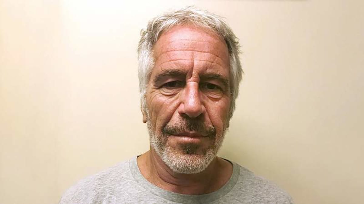 New Photo - Jeffrey Epstein's Death Shows Signs of 'Struggle,' Not Suicide, Forensic Pathologist Says After Full Autopsy Review