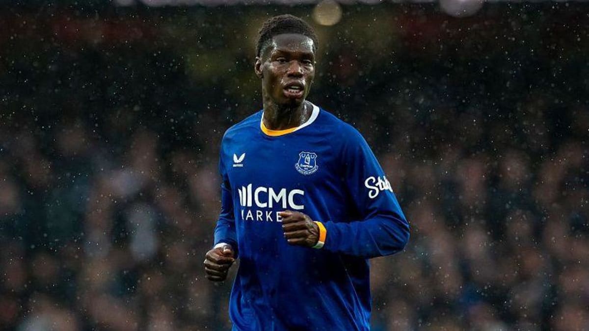 Everton need an 'upgrade' on 'hit-and-miss' Barry - Ferguson - AOL