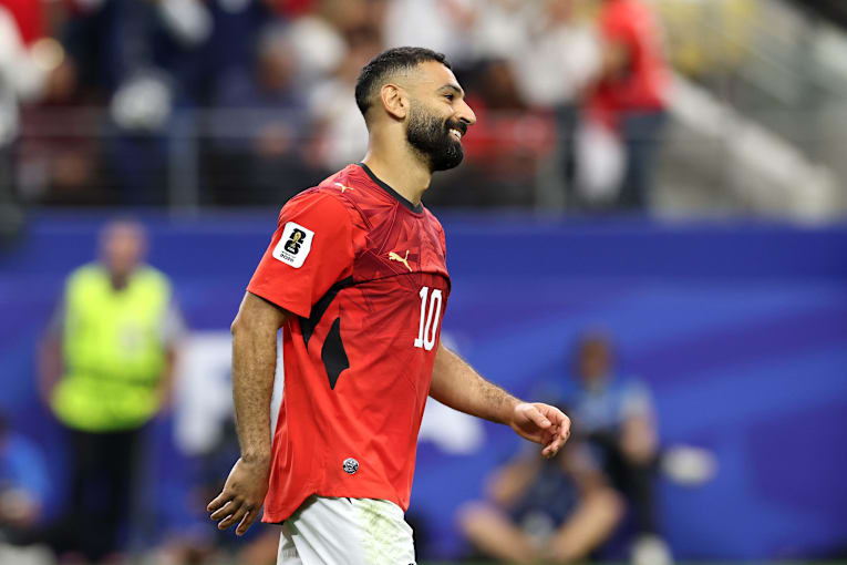 Mo Salah fights injury, leads Egypt to historic World Cup win vs. Australia