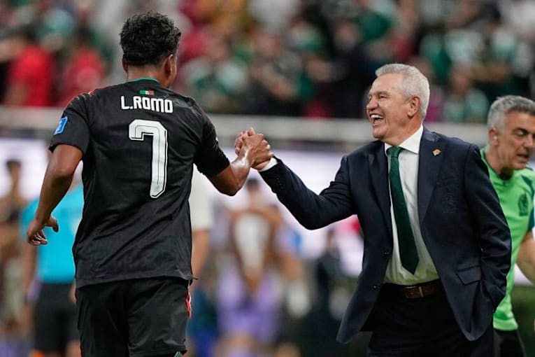 Mexico coach Javier Aguirre answers critics by leading his team to World Cup knockout round