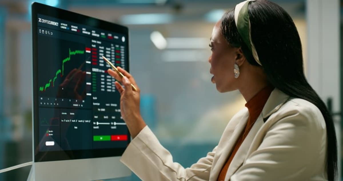 2 Glorious Growth Stocks to Buy Hand Over Fist If the Stock Market Crashes