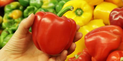 The real difference between green, red and yellow bell peppers