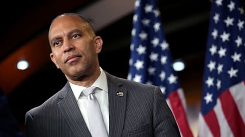 Backlash after Hakeem Jeffries holds private meeting with Jared Kushner ahead of midterms