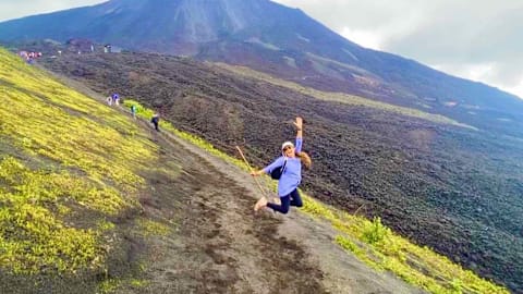 I became a digital nomad when I turned 50&mdash;here&rsquo;s why you should, too
