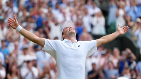 Arthur Fery becomes 1st British wild card to reach Wimbledon quarterfinals in professional era