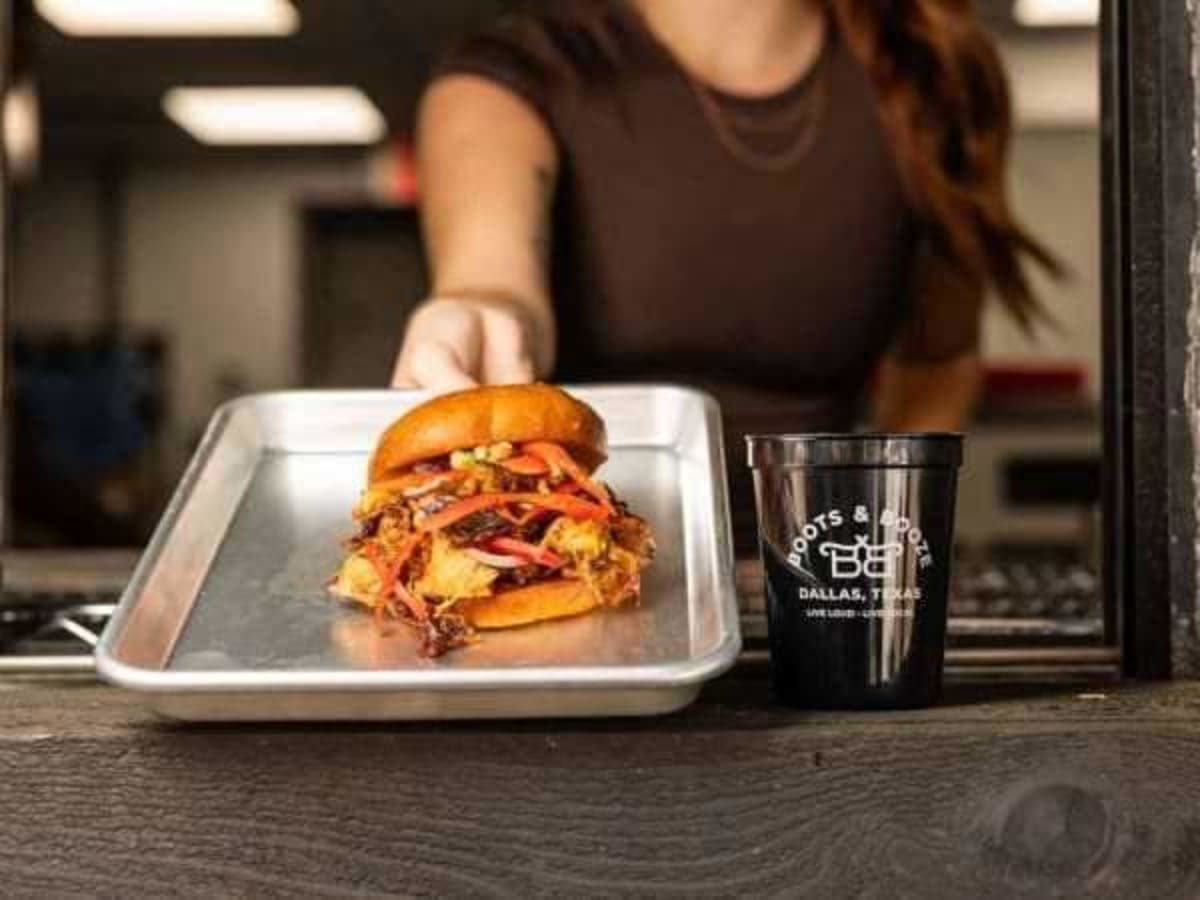 New Deep Ellum venue vows to win hearts with food, fun, and wedding ...