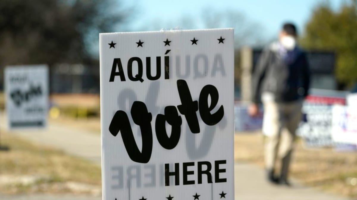 El Paso town hall puts spotlight on border voters, local elections