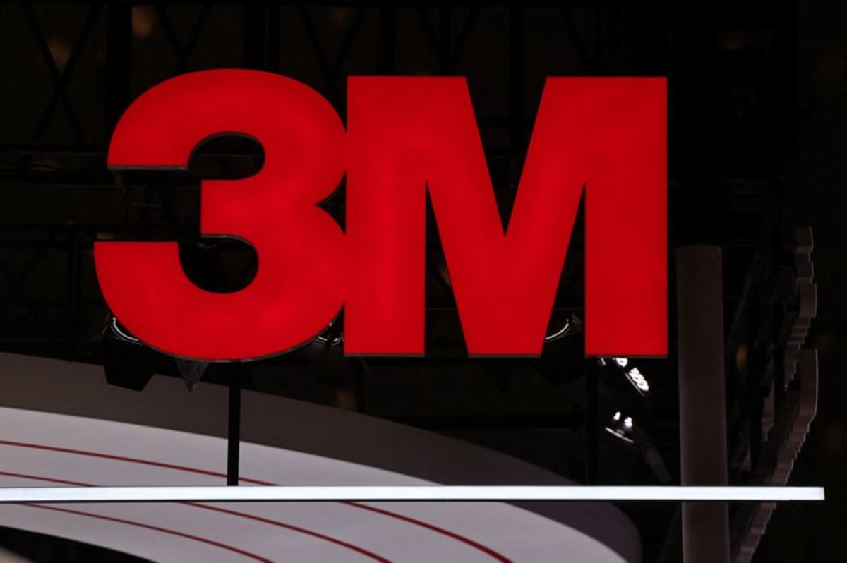 3M expands Amazon data center partnership, shares gain – AOL 3M expands Amazon data center partnership, shares gain – AOL