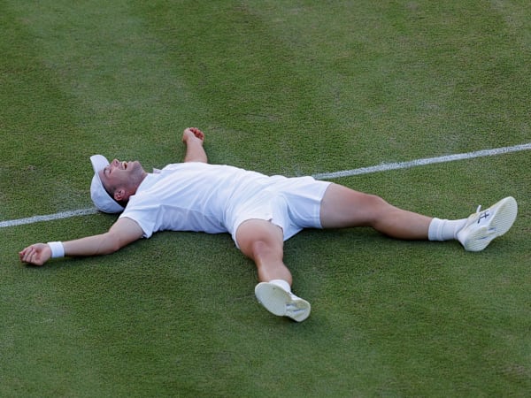 British wildcard Arthur Fery fights back to beat Zizou Bergs in Wimbledon epic