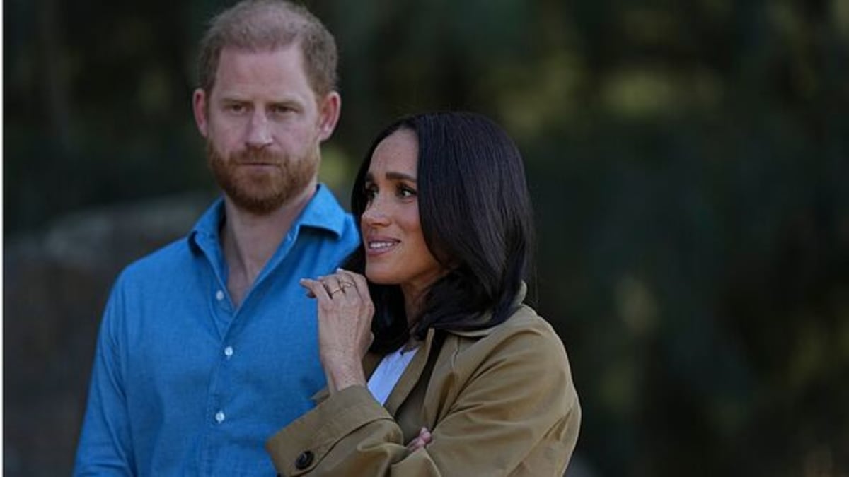 Harry and Meghan's bombshell Charles plan 'exposed' and it's 'akin to blackmail'