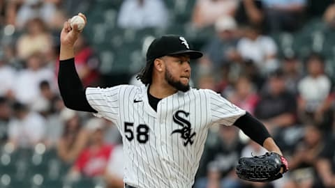 Luis Castillo strikes out 10 as the Chicago White Sox blank the Cincinnati Reds 5-0