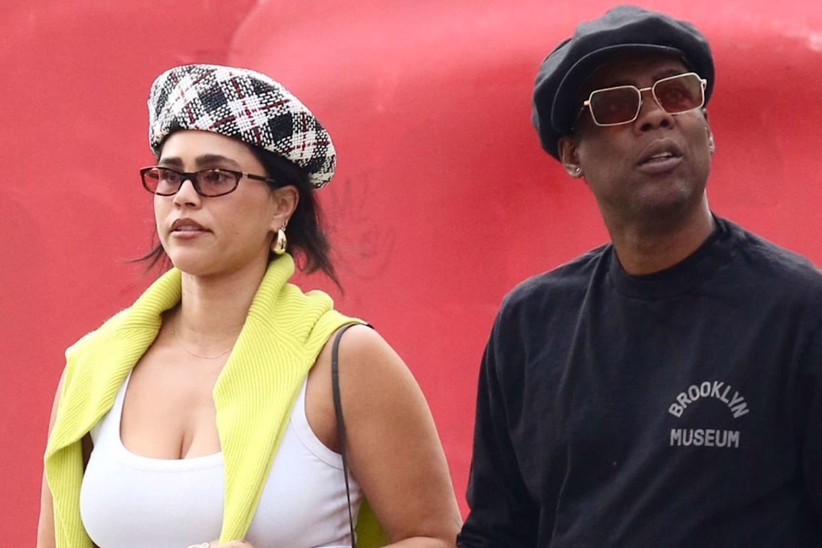 Chris Rock Hard Launches New Relationship with a Kiss While on a Stroll ...