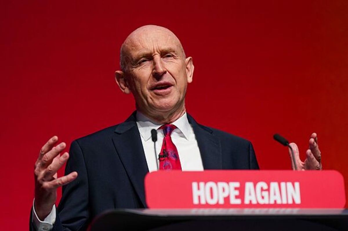 John Healey unveils new 3p per mile electric vehicle tax from 2028