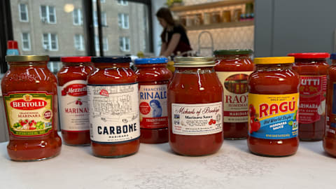 I ranked 9 popular marinara sauces from worst to best. There was 1 clear winner
