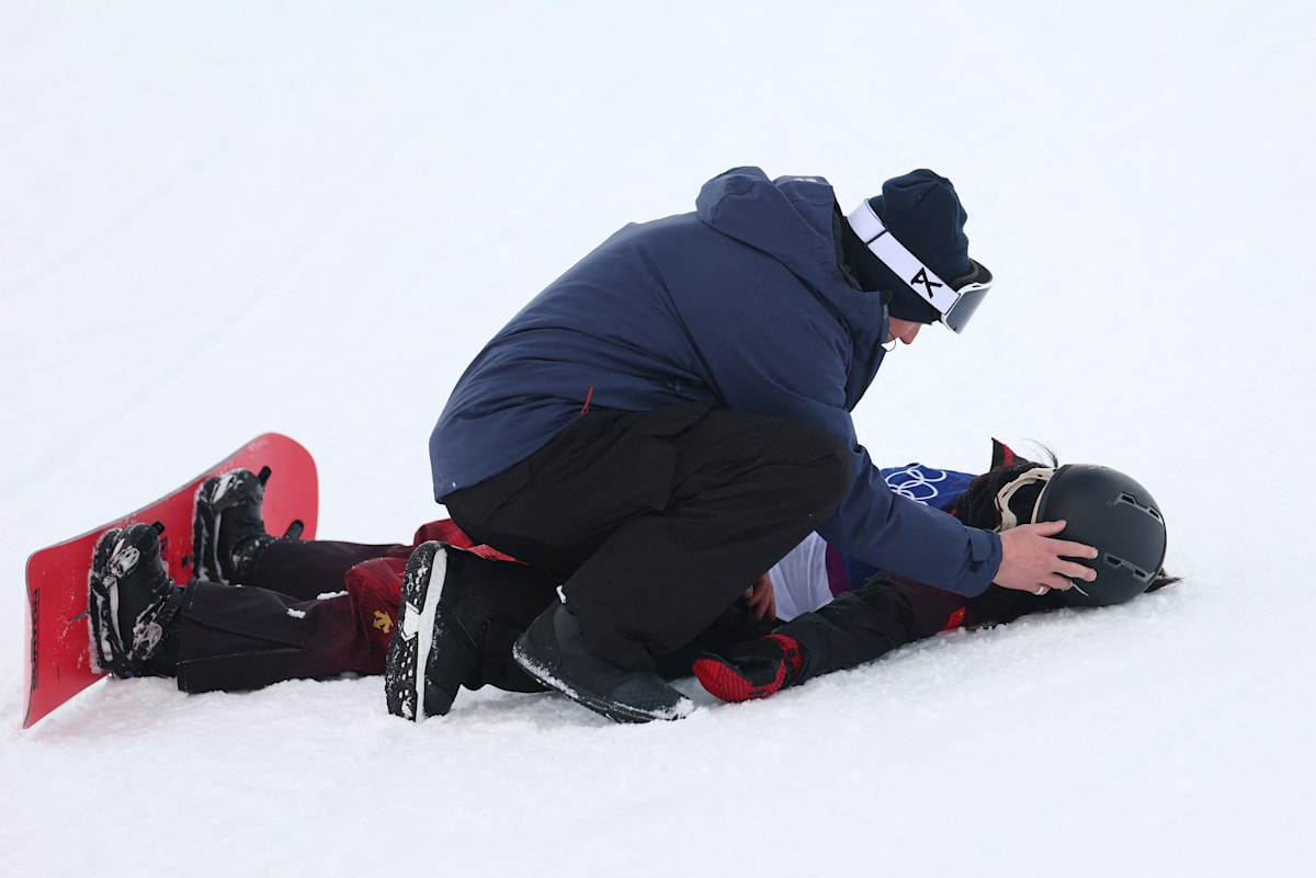 Snowboarder removed by emergency sled after major crash in women's ...