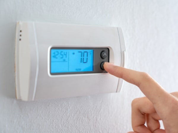 What's the best temperature to set your AC during hot weather?