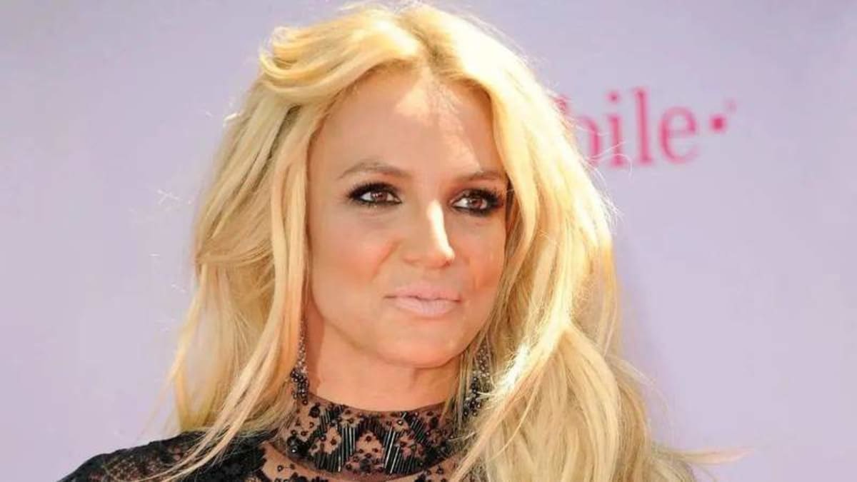 Britney Spears' Alleged Pill Problem Developed Because She Felt ...