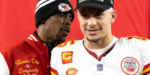 Patrick Mahomes’ dad gets parole exception to cheer on his son at Chiefs games
