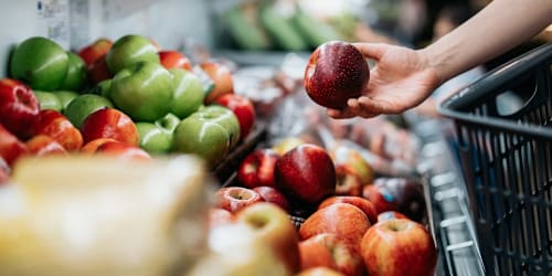 What eating an apple every day actually does for your body, according to dietitians