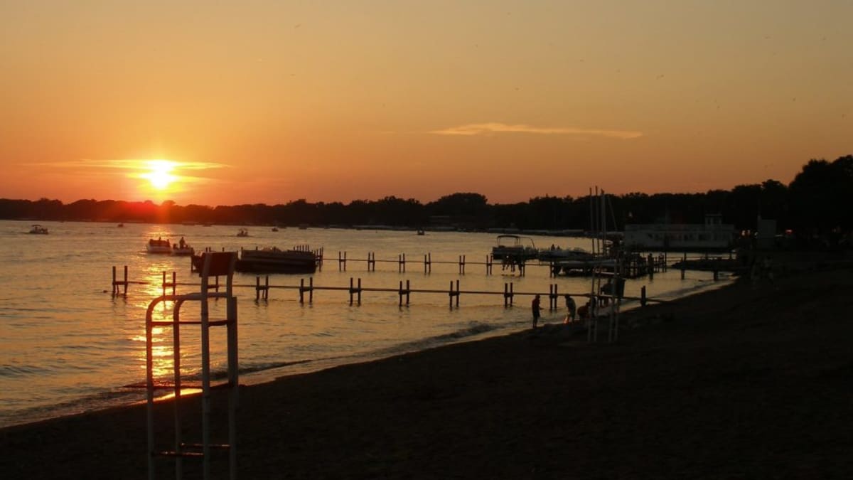 This Year-Round Beach Town In Iowa Has A Secret Famous History - AOL