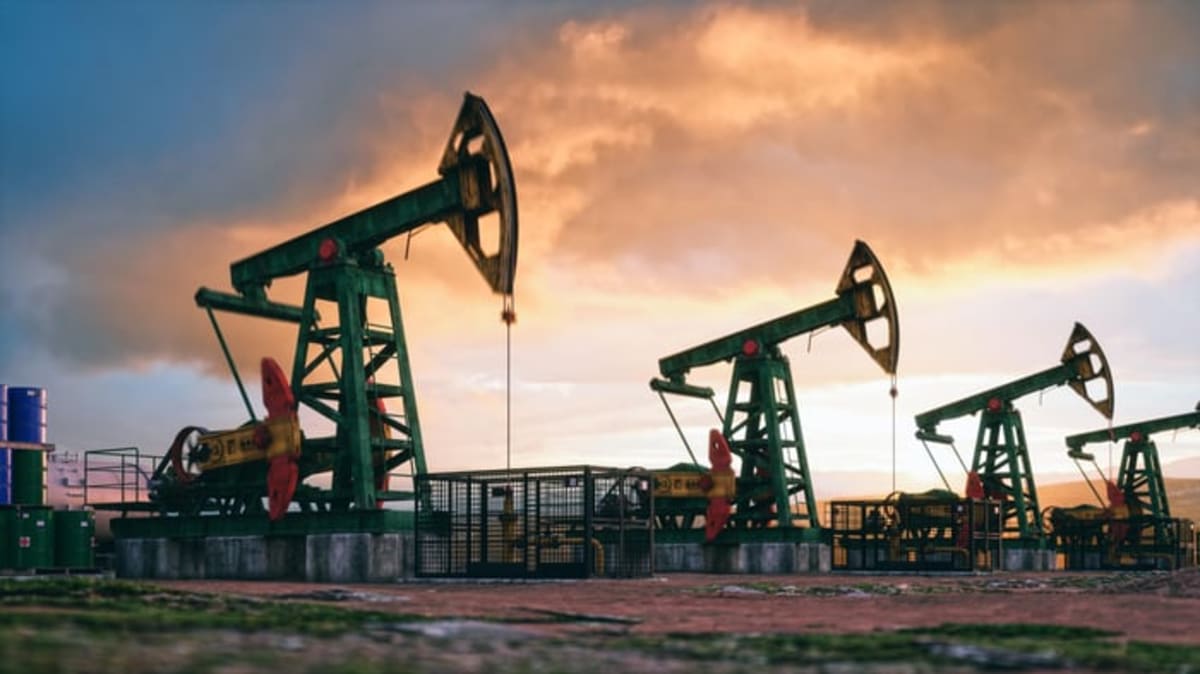 BP Walked Away From a Potential $4.5 Billion Bet on Devon Energy's Eagle Ford Shale. Here's What It Means for BP and DVN Stock.