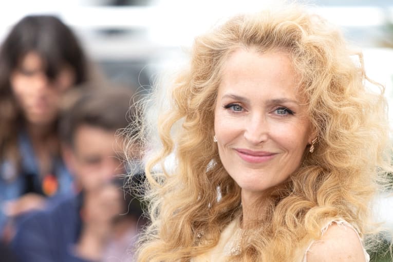 An expert guide to curly hair over 50