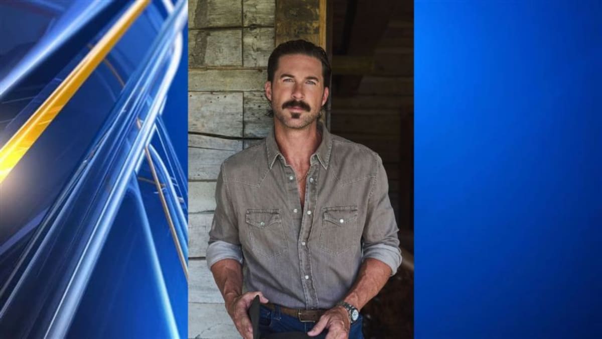 Jordan Riley Singer Country star Riley Green coming to the Walmart AMP - AOL