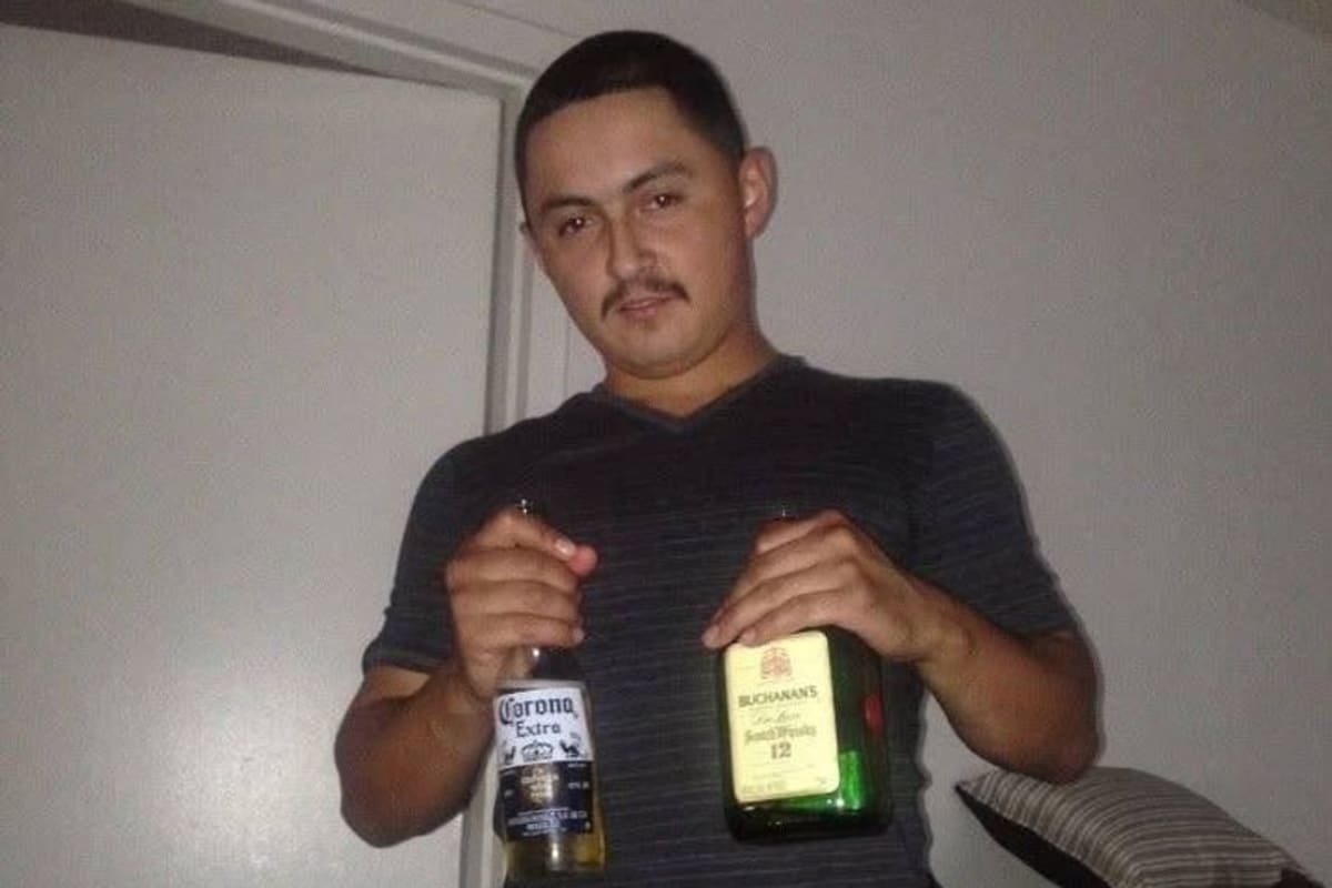 New Photo - Los Angeles dad accused of shooting two young sons dead after trip to McDonald's